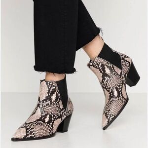 Ted Baker Rilans Natural Black Leather Snake Print Western Style Ankle Booties